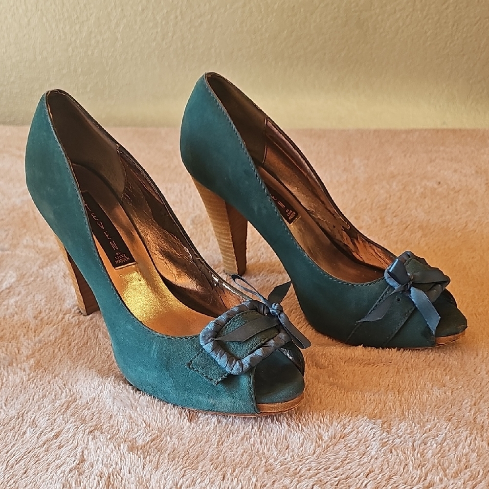 Steve Madden Teal Peep-Toe Heels with Bow